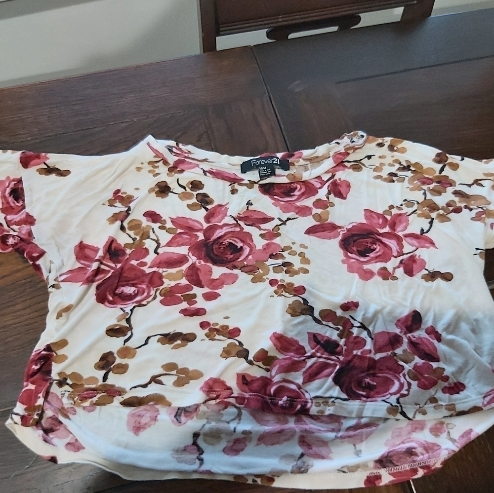 FOREVER 21 crop top